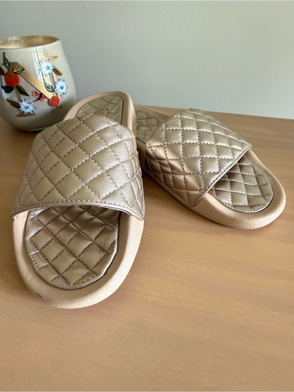 APL Athletic Propulsion Labs Lusso Slides Quilted Leather Champagne Size 6